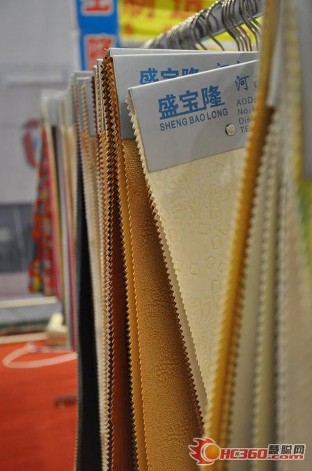 展品琳琅满目 郑州建材展好不热闹