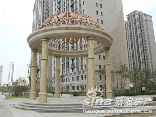 正弘蓝堡湾：出则繁华入则宁静的高端园林生活
